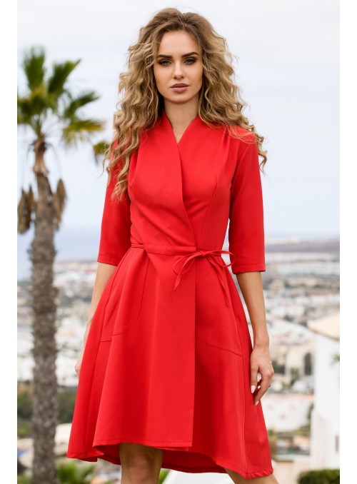 Raudona surišama suknelė