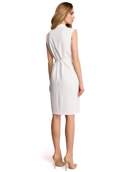 Balta klasikinė berankovė suknelė